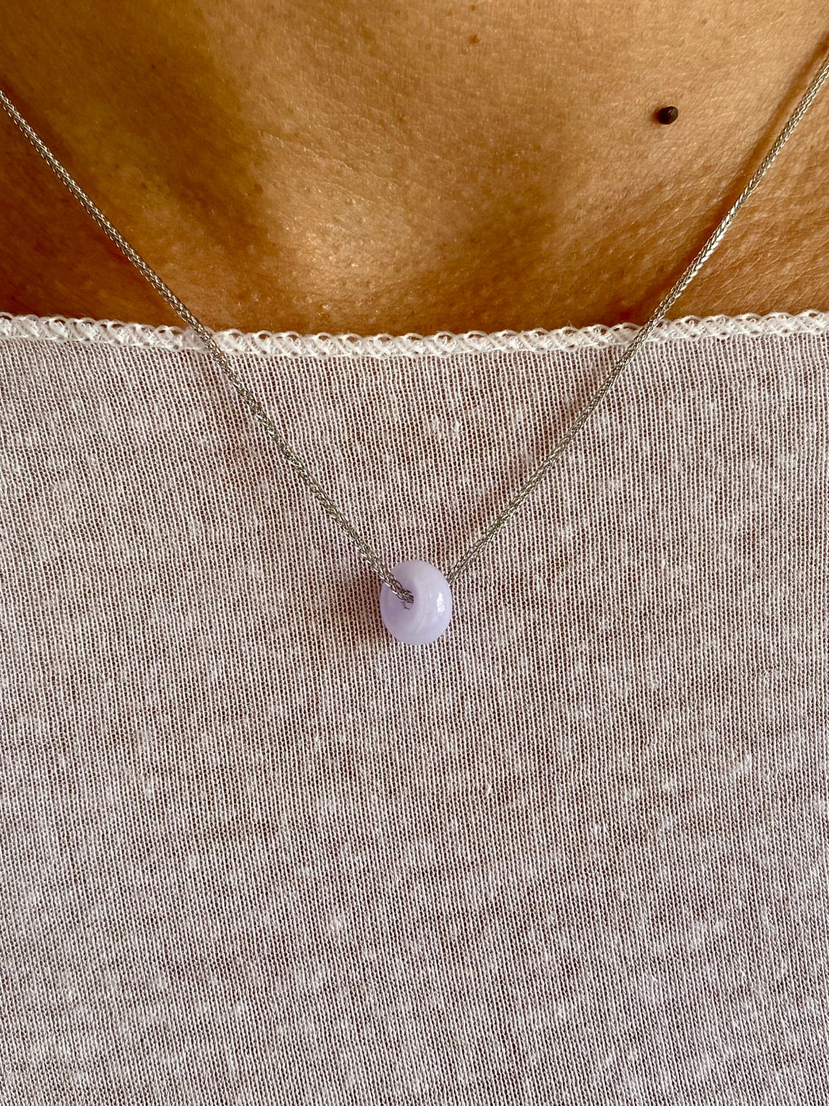 Dije Dona Lavanda Jade de Birmania