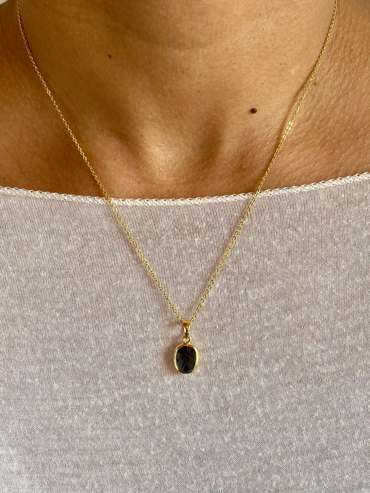 Dije de Zafiro Azul Trapiche