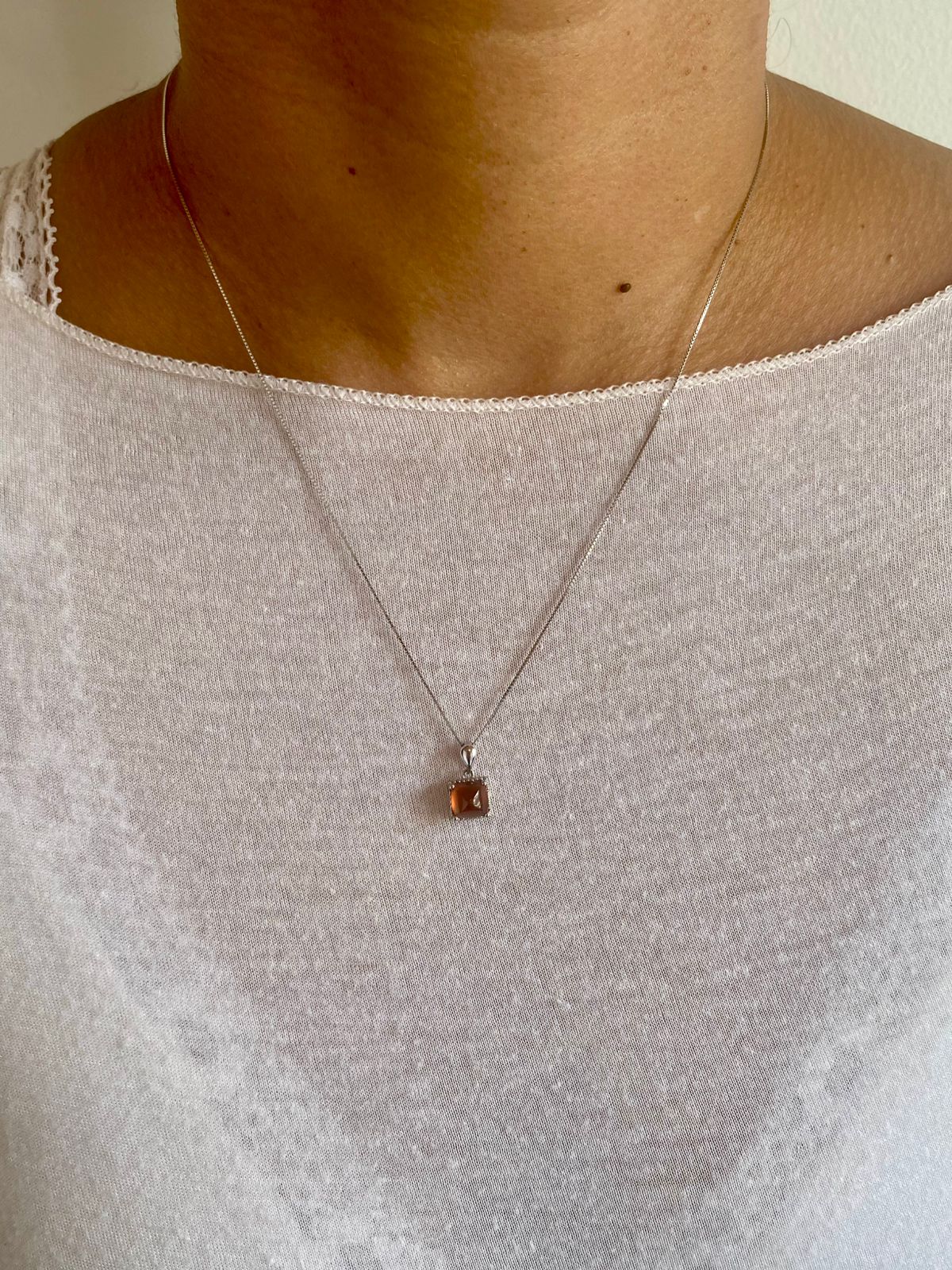 Dije Granate Sugarloaf