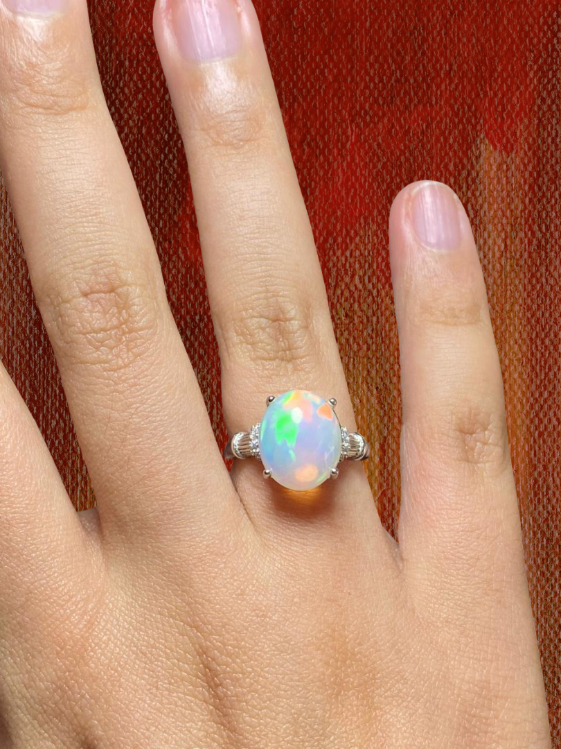 Anillo Opalo