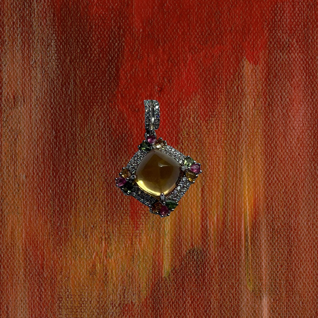 Dije Citrino Sugarloaf con Turmalinas