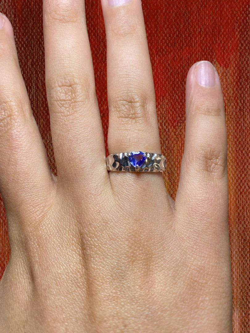Anillo Tanzanita