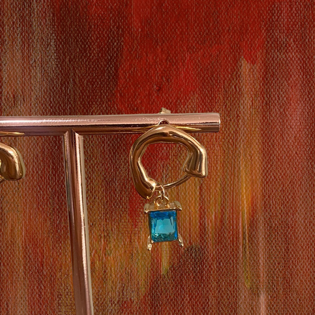 Aretes Dorados Con Piedra