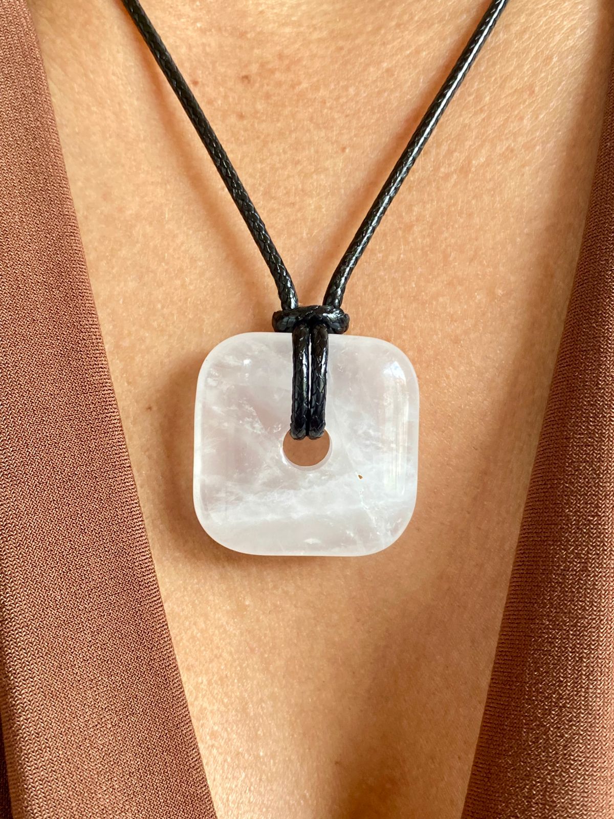 Collar Dona Cuadrada