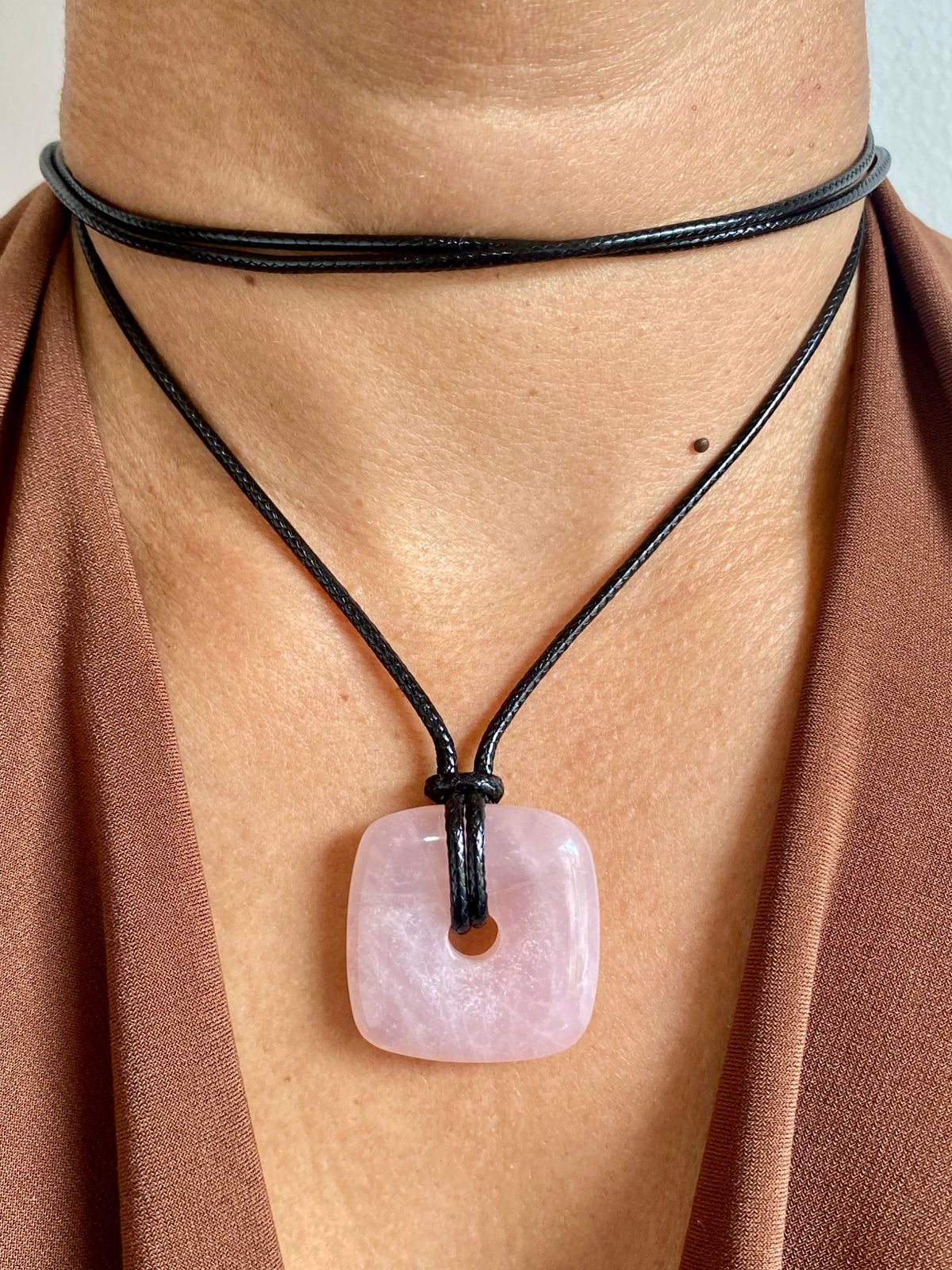 Collar Dona Cuadrada