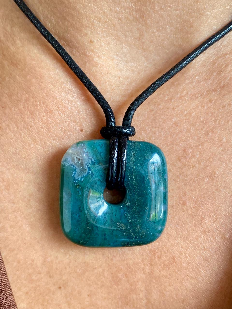 Collar Dona Cuadrada