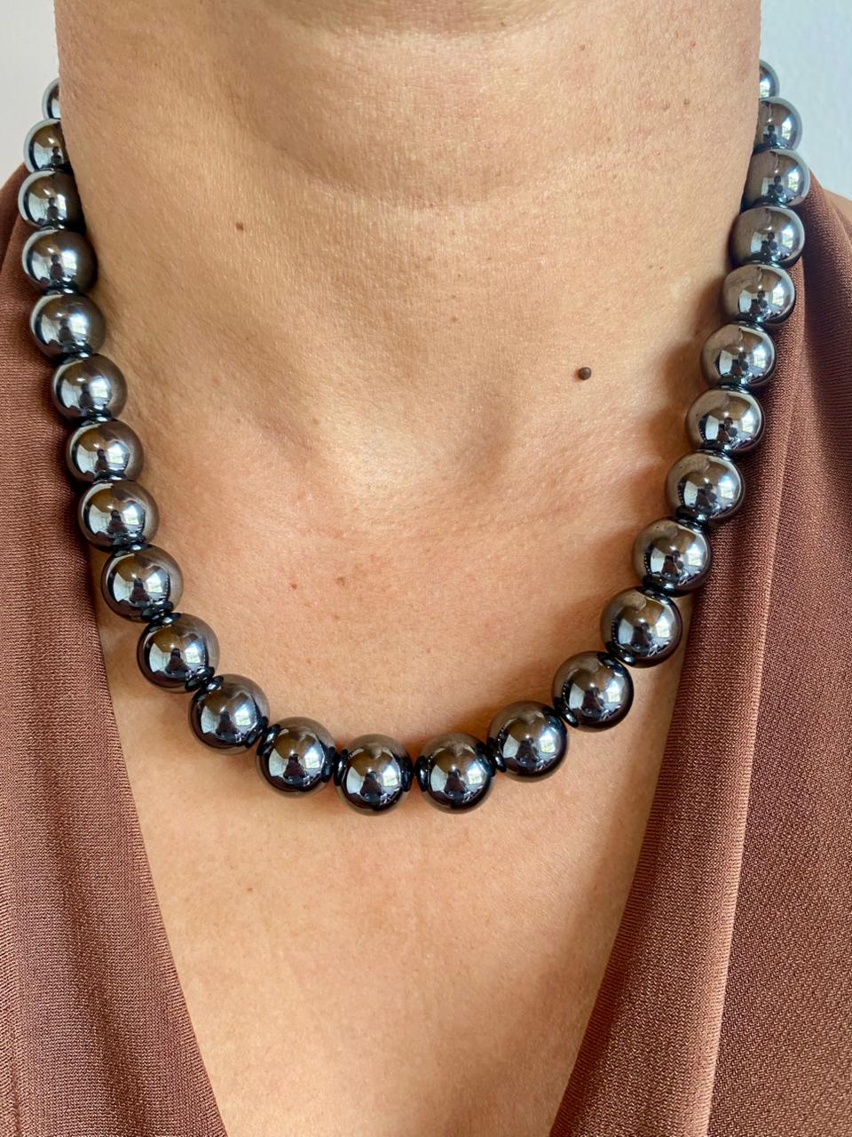 Collar Hematita