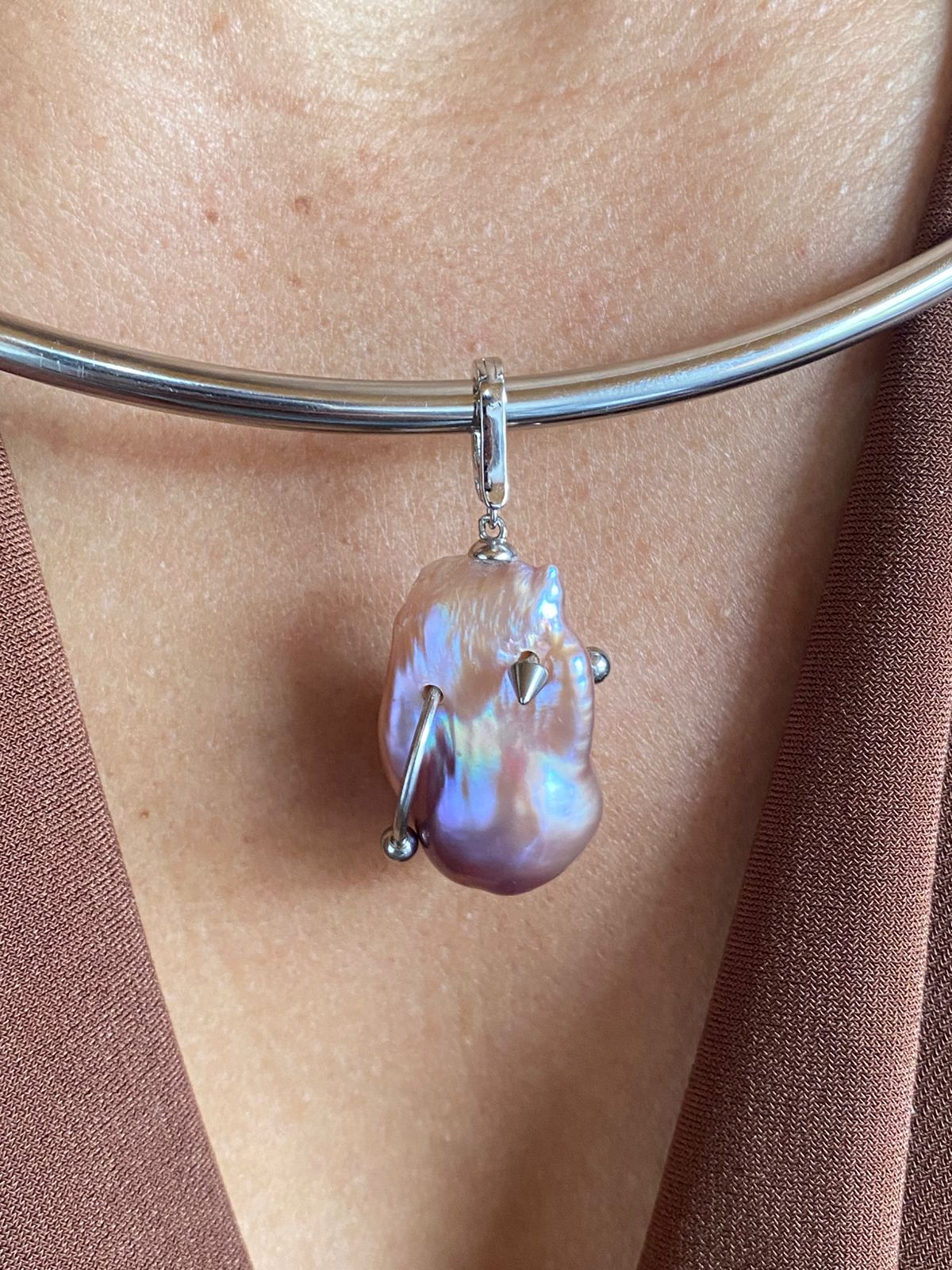 Dije Perla Barroca con Piercing S925