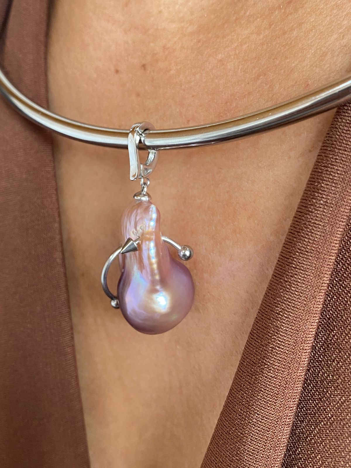 Dije Perla Barroca con Piercing S925