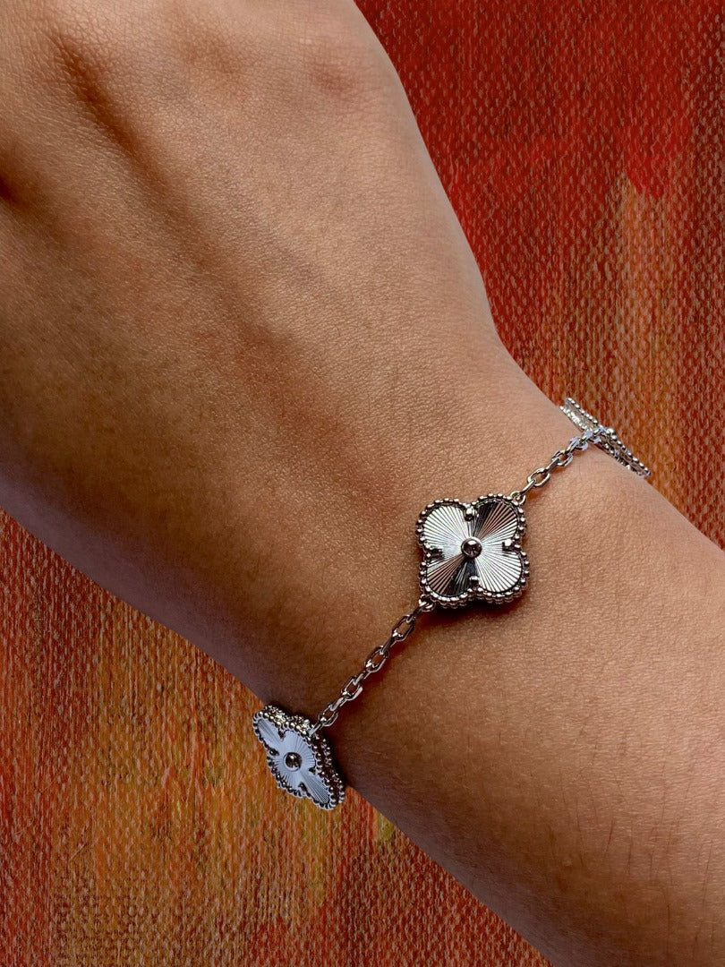 Pulsera Trebol Plateada